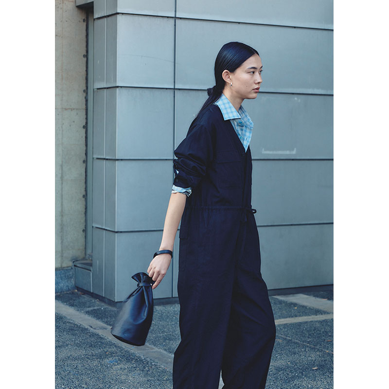 【期間限定発売:2/7～2/23】LEATHER KINCHAKU HAND BAG -BLACK-