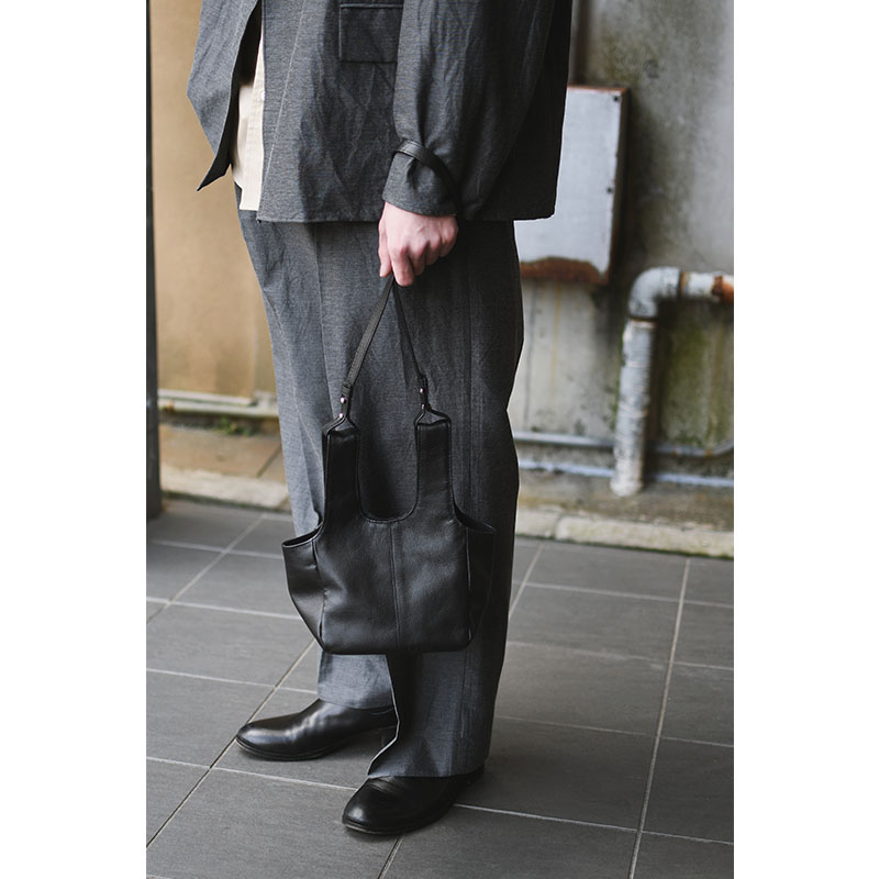 【期間限定発売:2/7～2/23】LEATHER MINI SHOPPER BAG -BLACK-