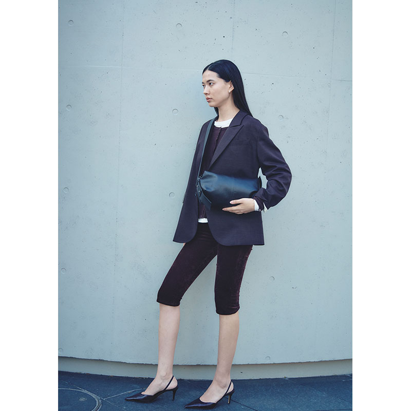 【期間限定発売:2/7～2/23】LEATHER BODY BAG -BLACK-