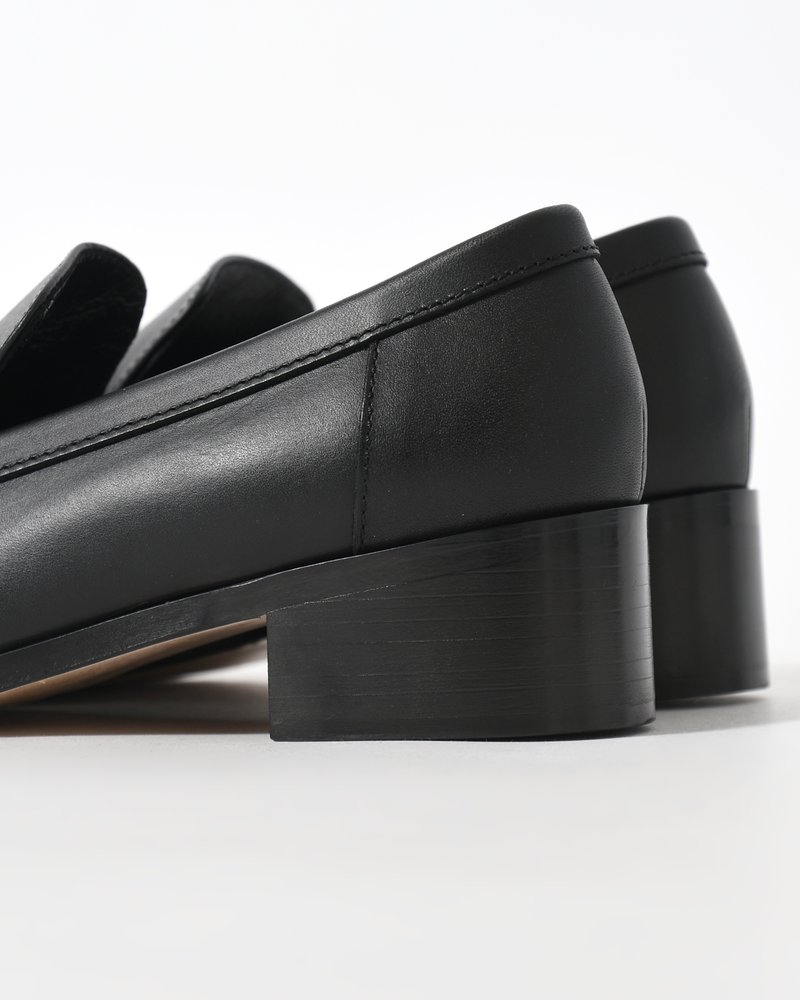 BL MOCCASIN SHOES -BLACK-