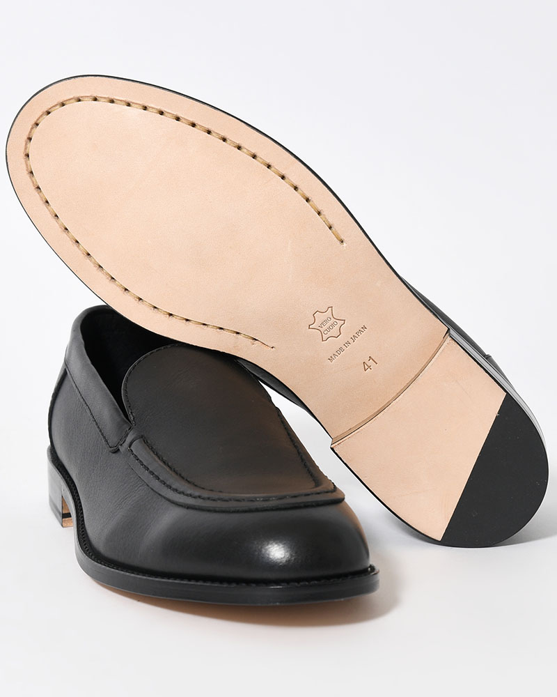 MOCCASIN SLIP-ON -BLACK-