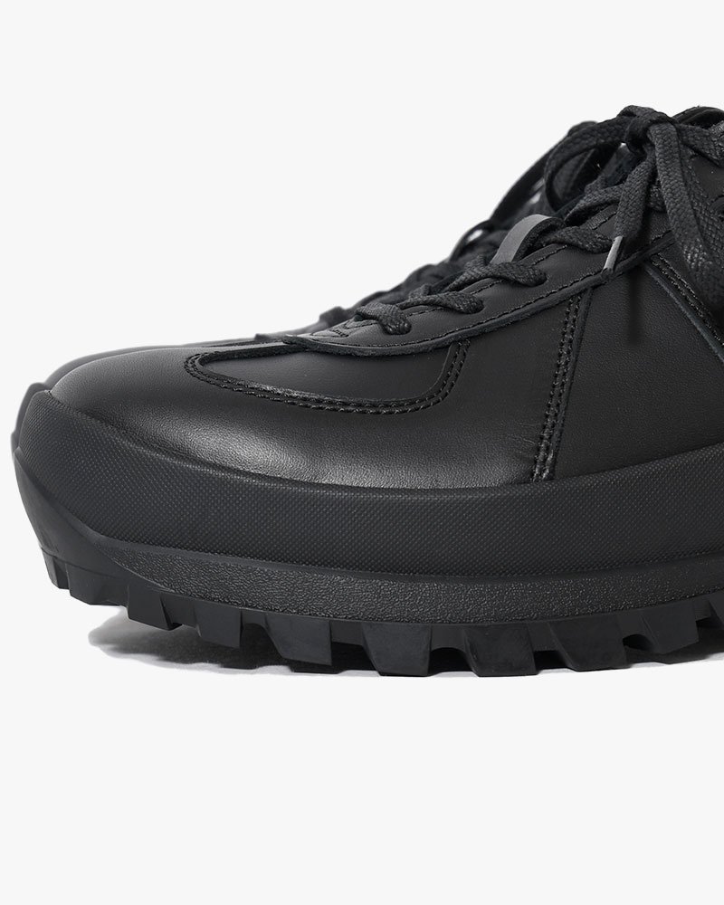 GERMAN TRAINER with 884C Vibram -BLACK-