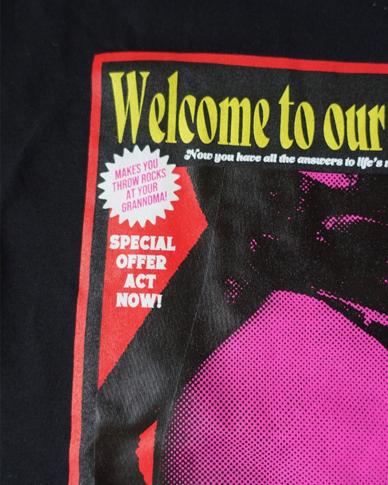 VULGAR QUEEN BUTT FLYER tee -BLACK-