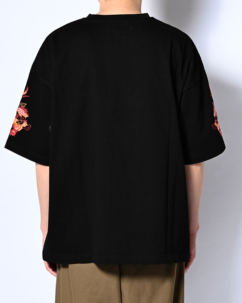 SOUVENIR T -BLACK-