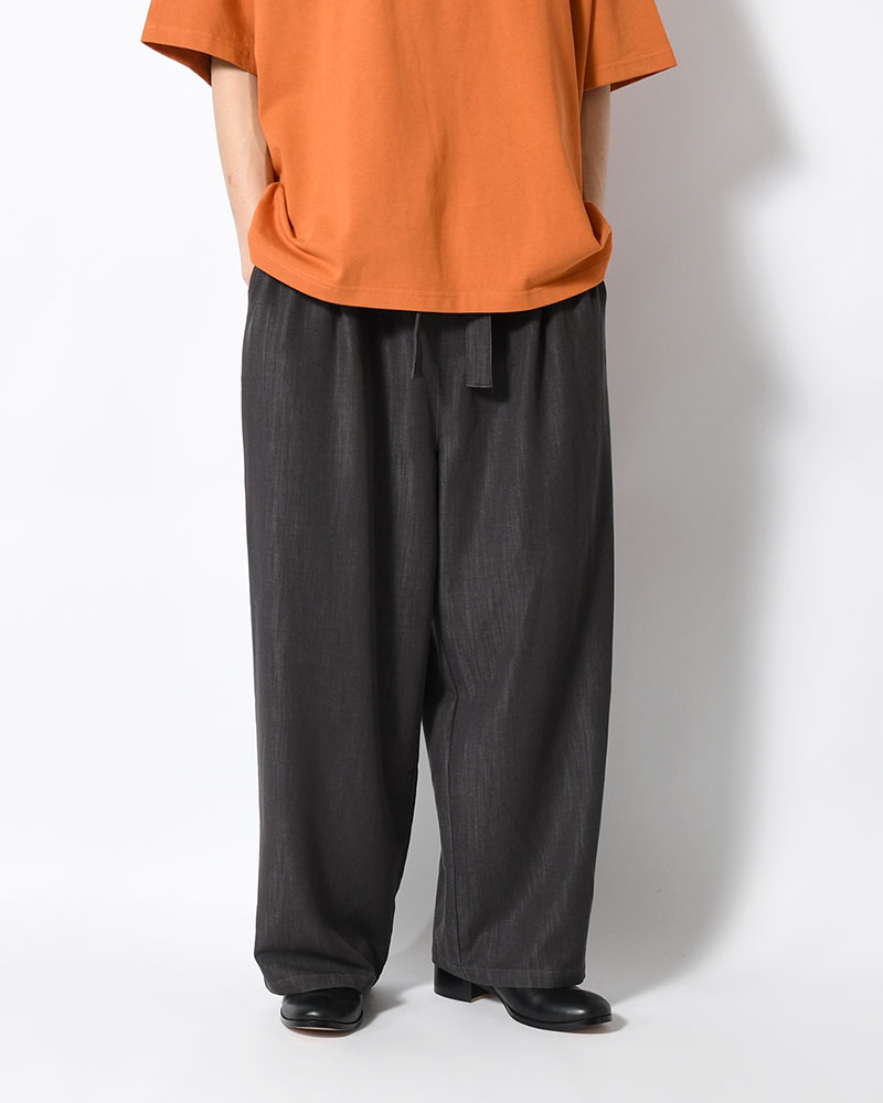 VISCOSE DENIM TUCK PT -BLACK-