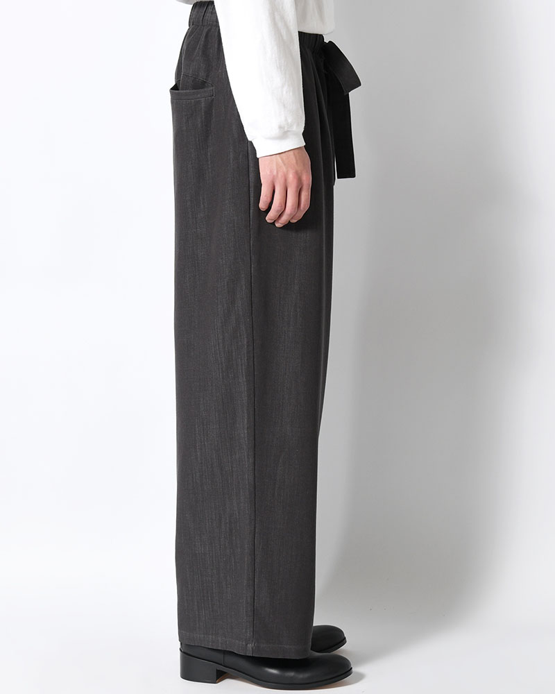 VISCOSE DENIM TUCK PT -BLACK-