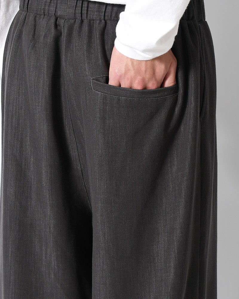 VISCOSE DENIM TUCK PT -BLACK-