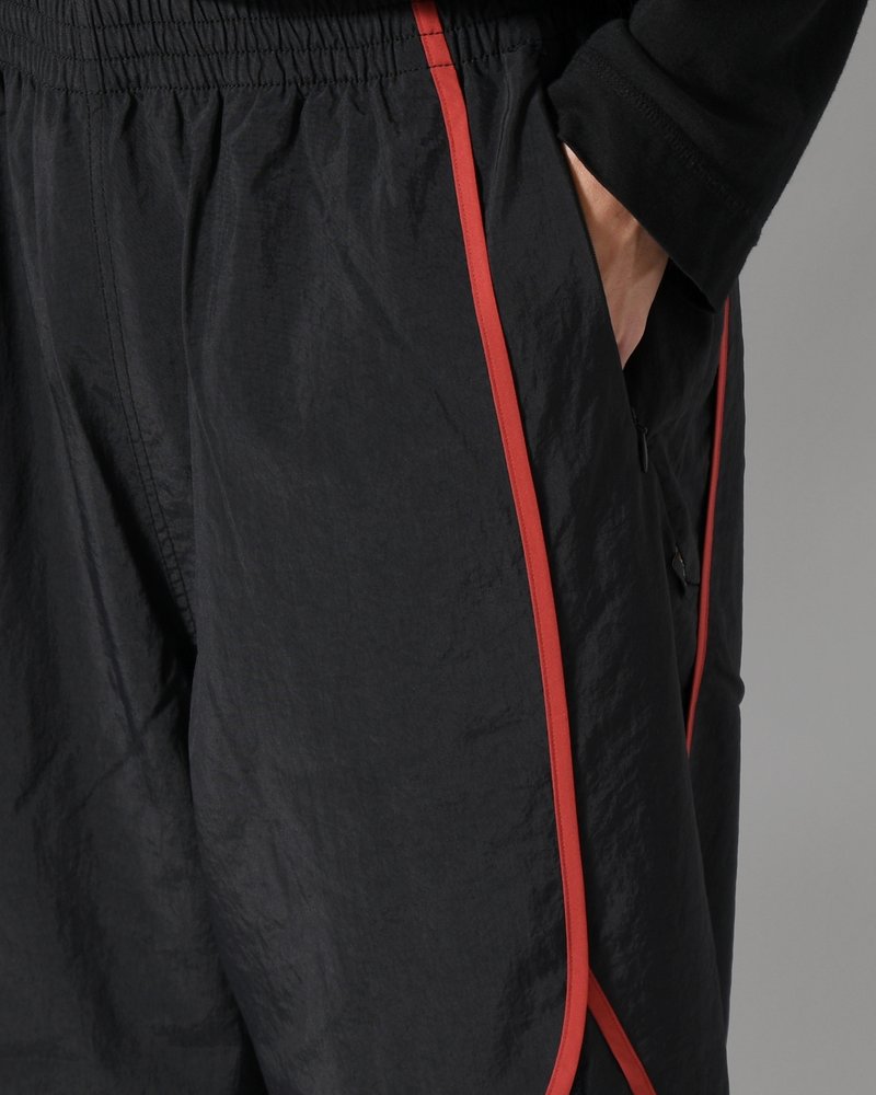 BOUND-SEAM JOGGER PANTS -BLACK-