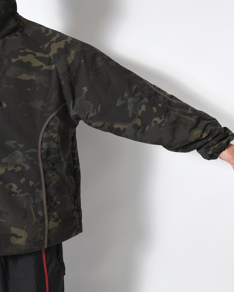 BOUND-SEAM PUFFER JACKET -MULTI-