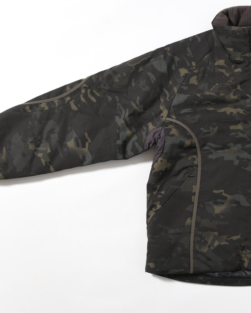 BOUND-SEAM PUFFER JACKET -MULTI-