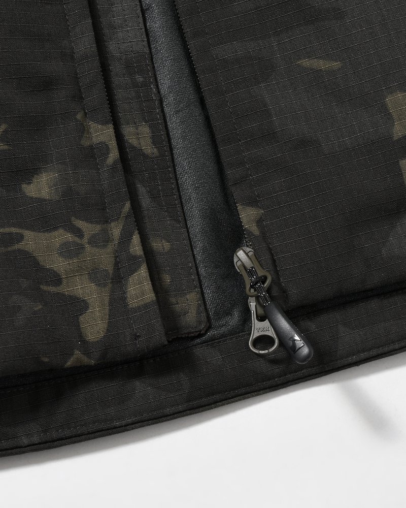 BOUND-SEAM PUFFER JACKET -MULTI-