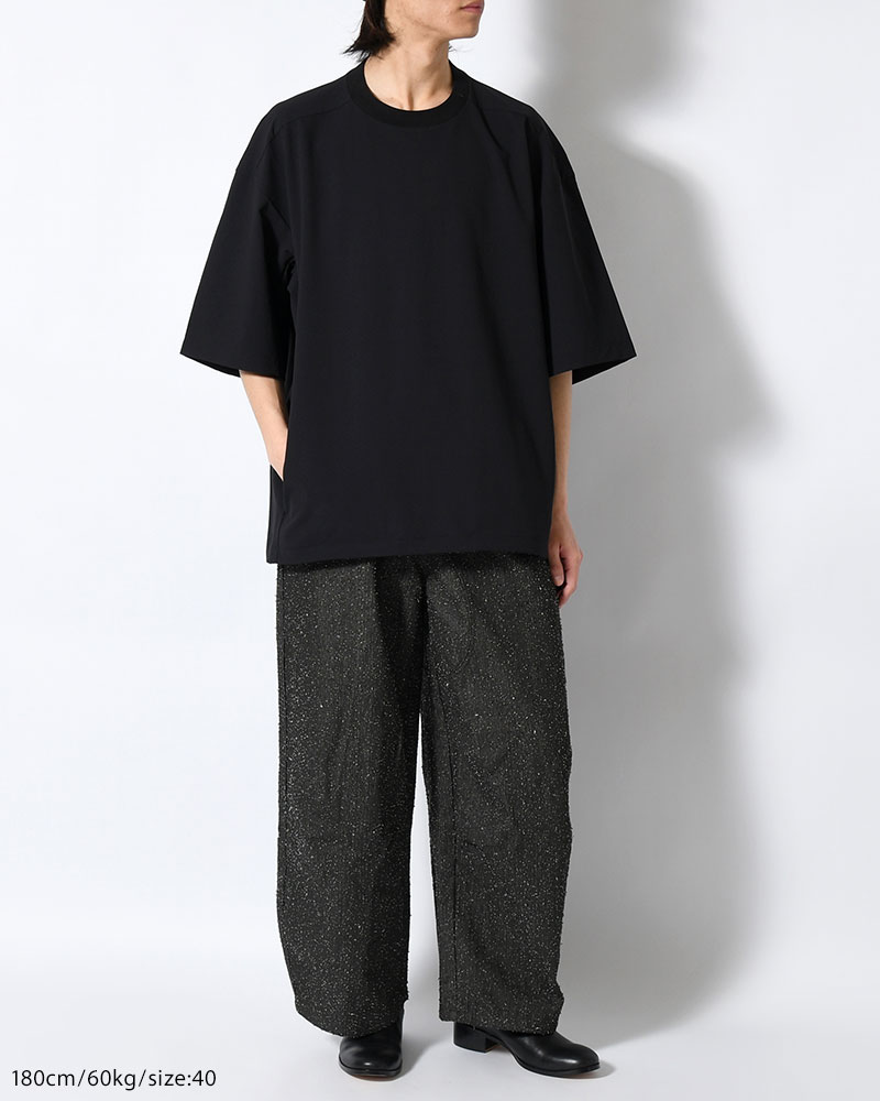 PANELED T-SHIRT -BLACK-
