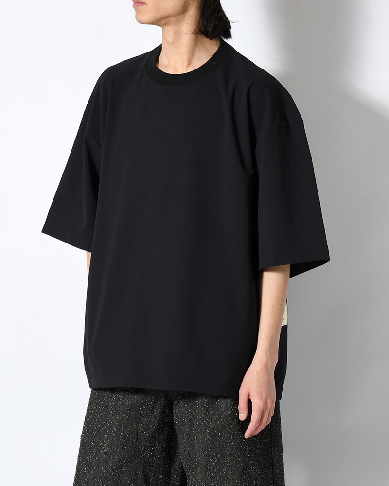 PANELED T-SHIRT -BLACK-
