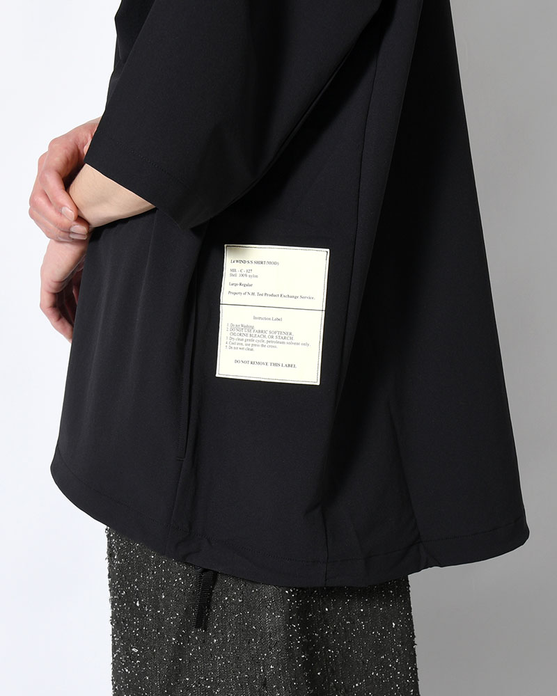 PANELED T-SHIRT -BLACK-