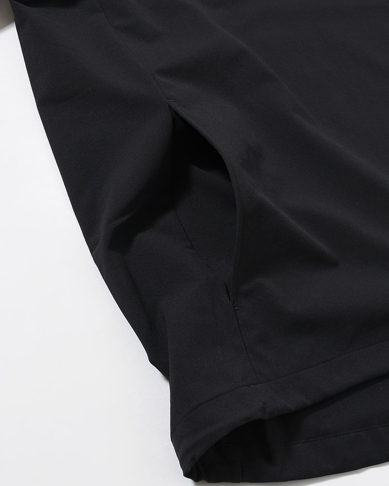 PANELED T-SHIRT -BLACK-
