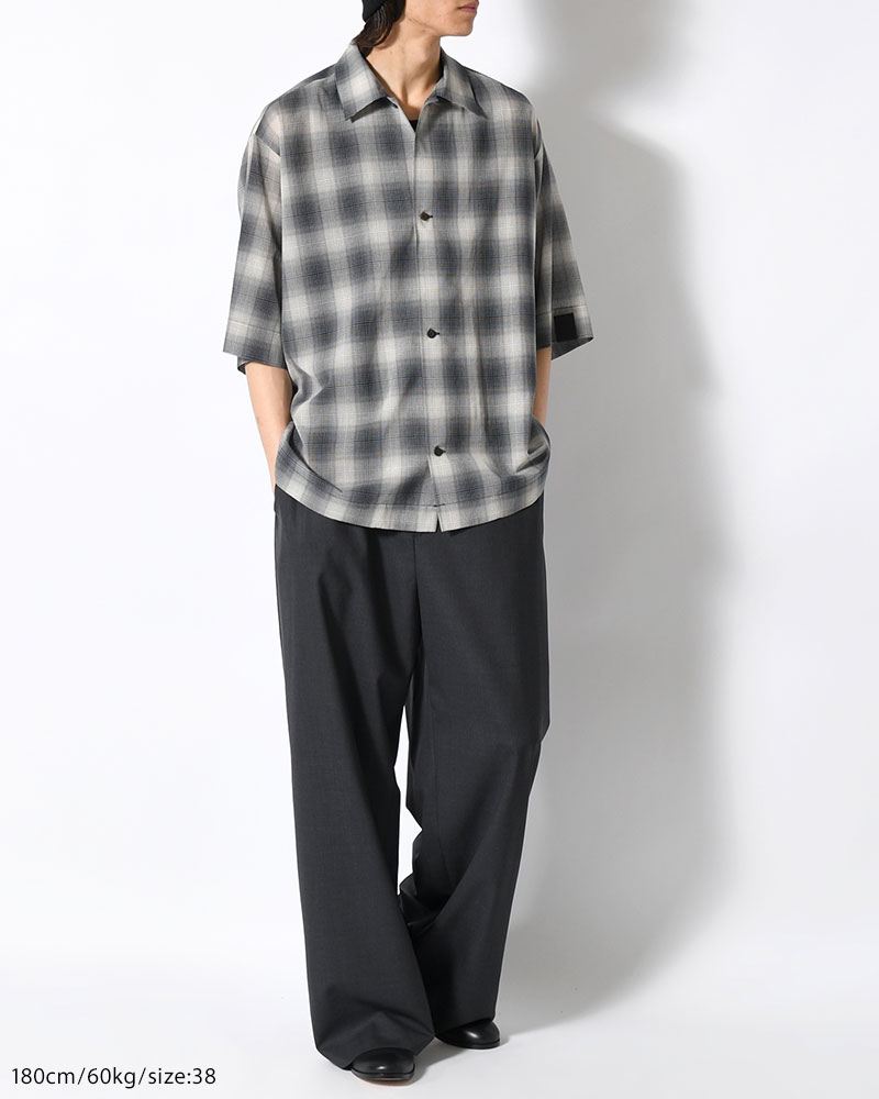 HALF SLEEVE SHIRT -BLACK CHECK-