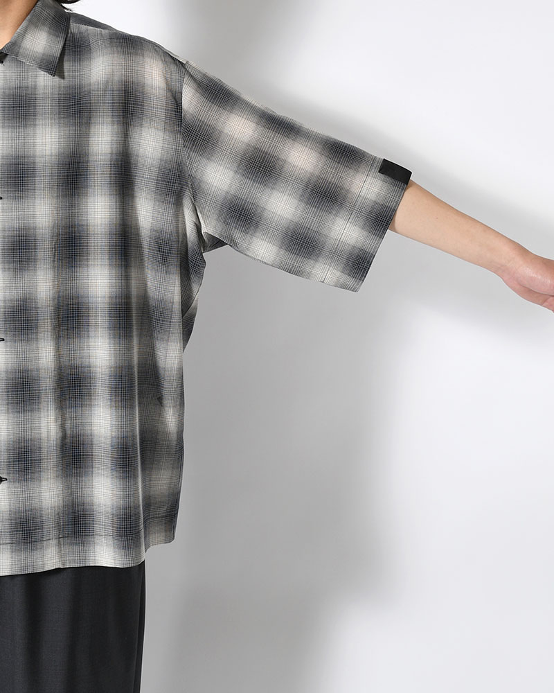 HALF SLEEVE SHIRT -BLACK CHECK-