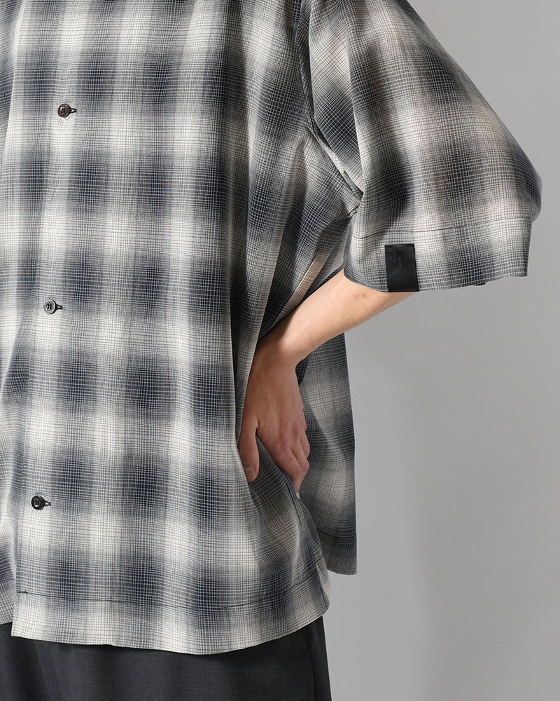 HALF SLEEVE SHIRT -BLACK CHECK-