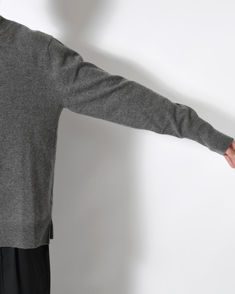 CASHMERE CREW NECK SWEATER -GRAY-