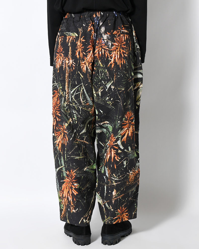 ALOE BALLOON PANTS -BLACK-