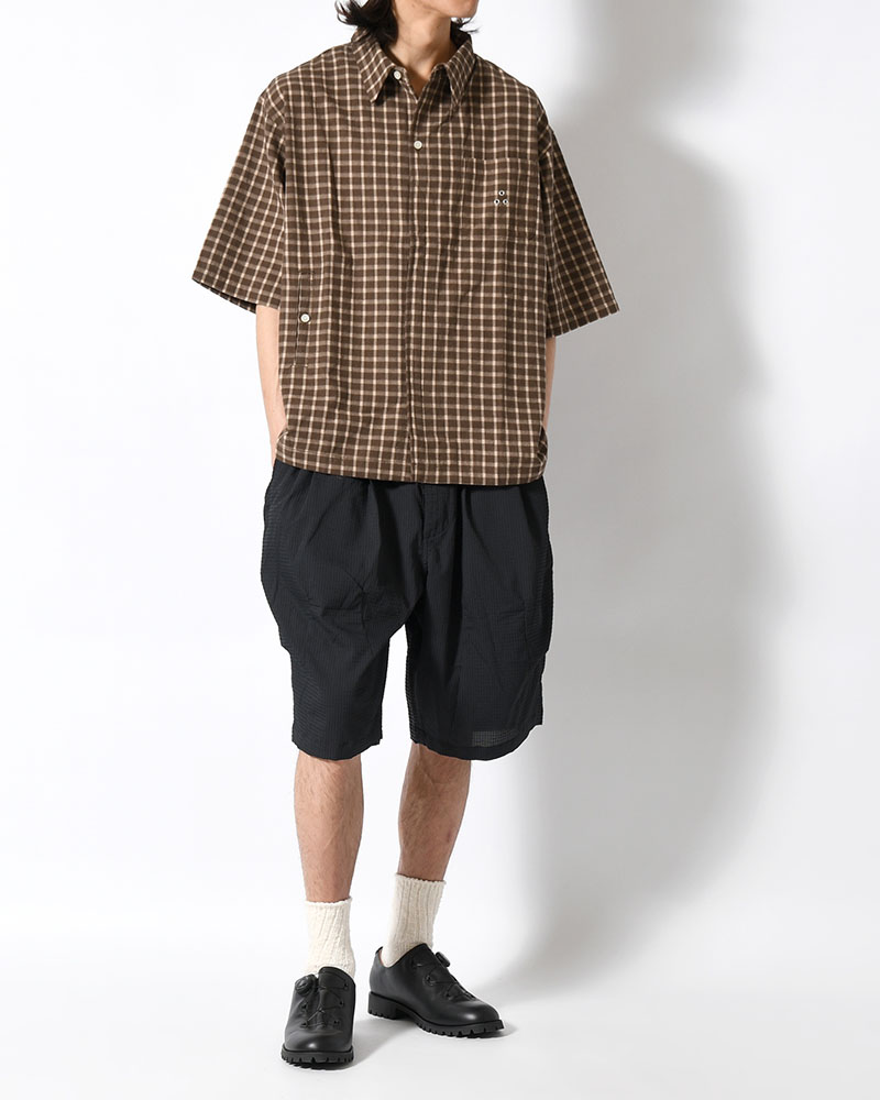 SEERSUCKER BIG SHORTS -BLACK-
