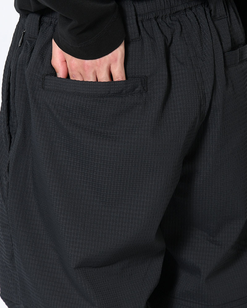 SEERSUCKER BIG SHORTS -BLACK-