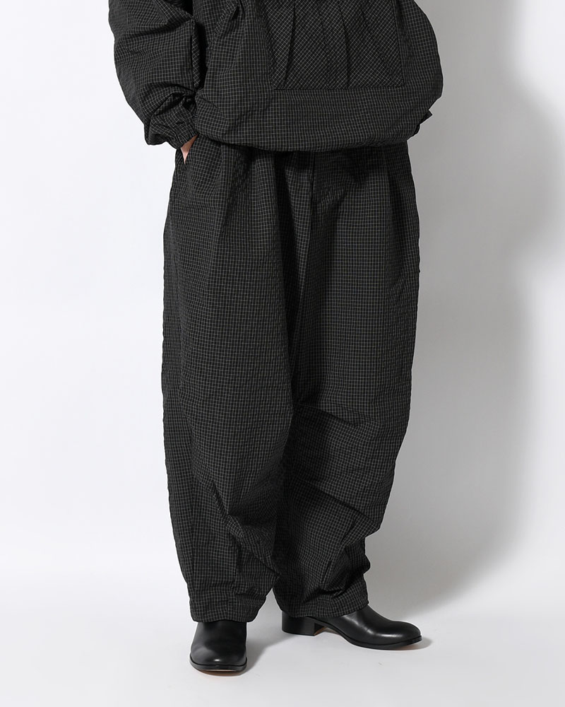 RIPPLE PLAID BALLOON PANTS -BLACK-