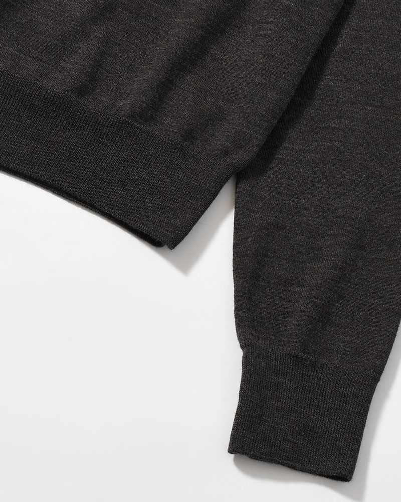 WOOL V-NECK KNIT (Women) -CHARCOAL-