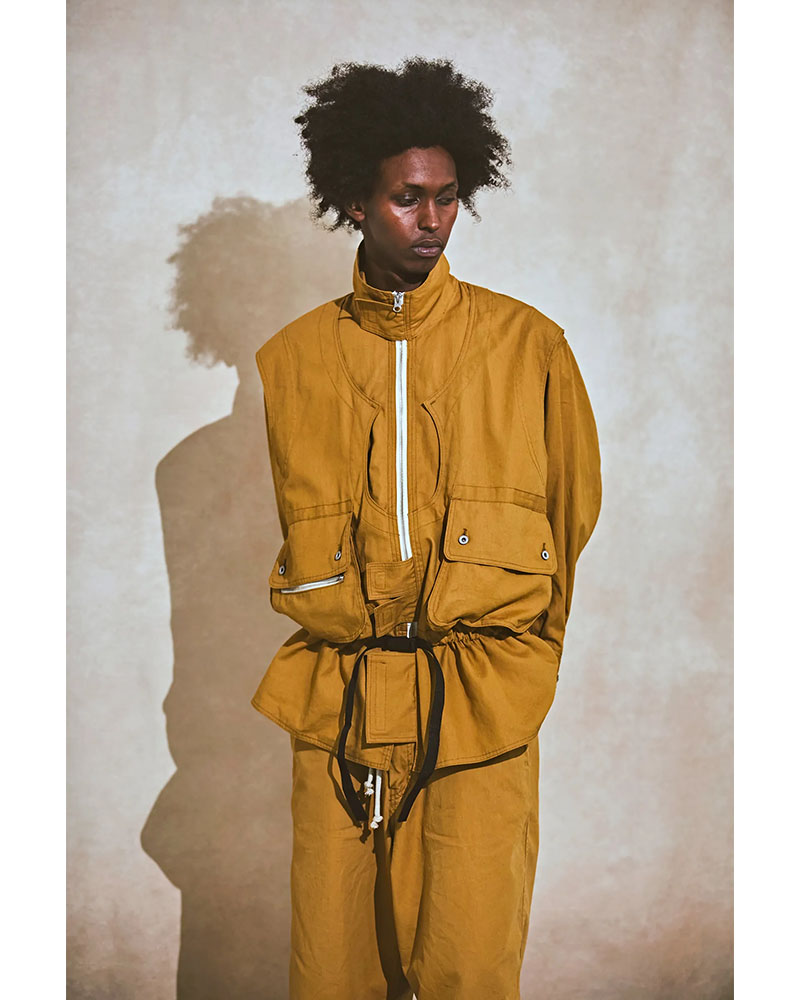 SURVIVE JACKET -CAMEL-