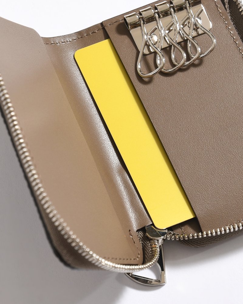 CRISTY KEY CARD CASE / DIPLO FJORD -TAUPE-
