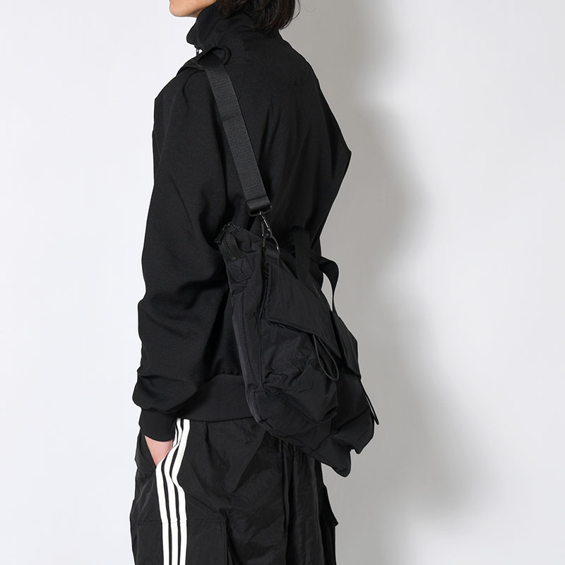 UTILITY MESSENGER BAG -BLACK-