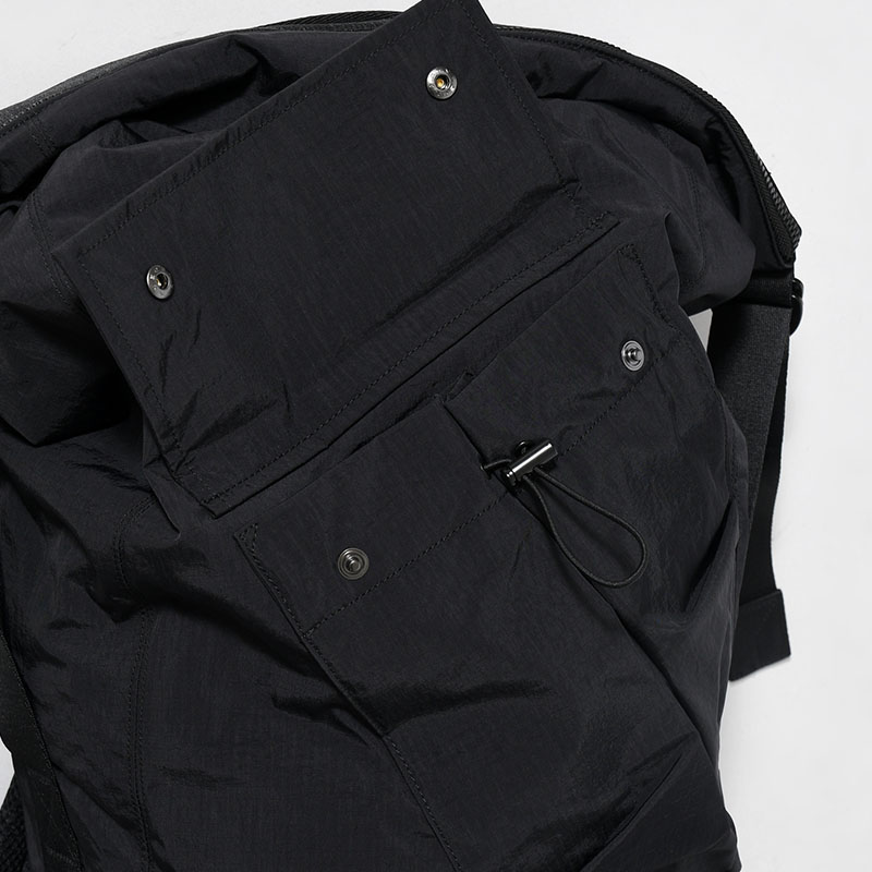 UTILITY BACKPACK -BLACK-