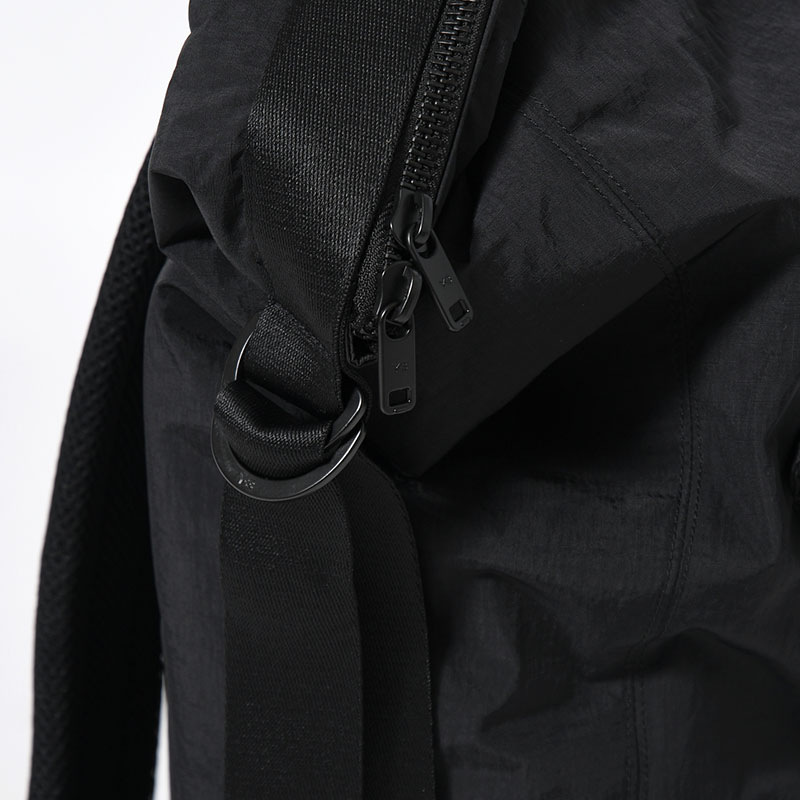 UTILITY BACKPACK -BLACK-