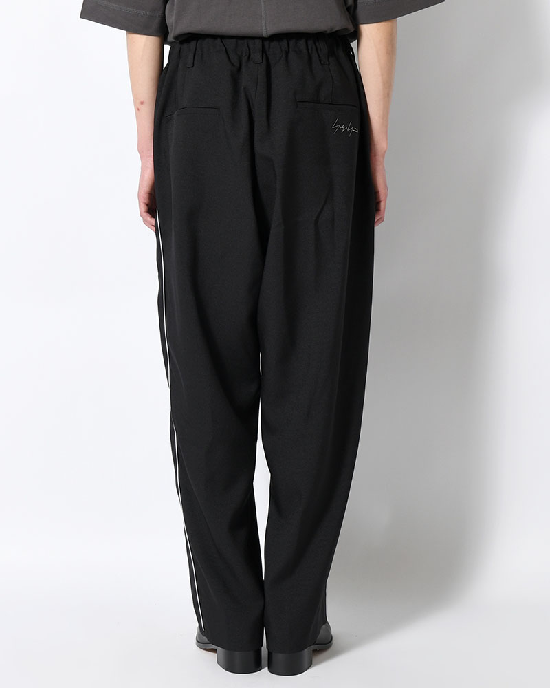 FORMULA 1 TEAM TRACK PANTS -BLACK-