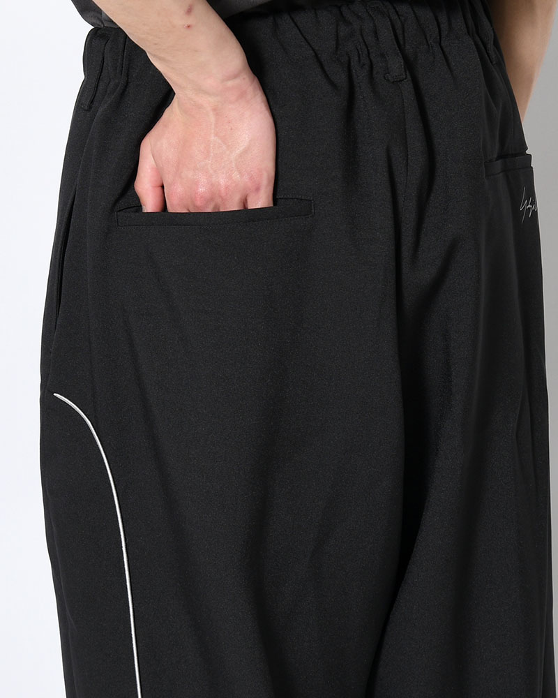 FORMULA 1 TEAM TRACK PANTS -BLACK-