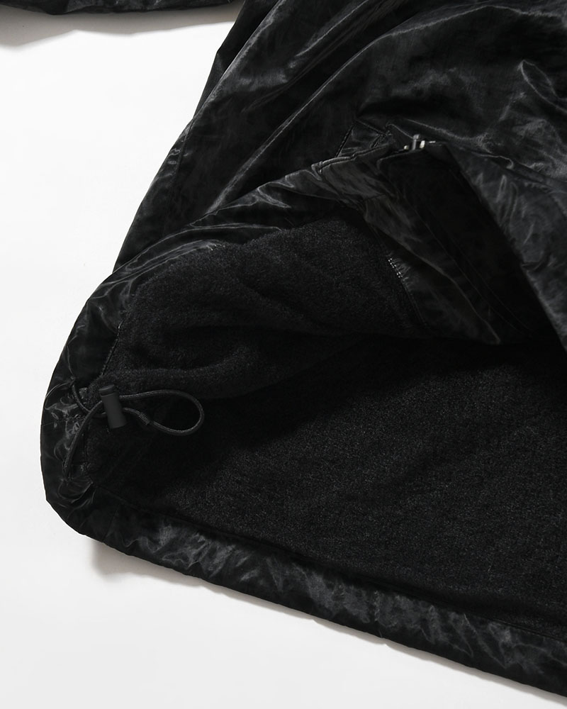 MARBLE NYLON WINDBREAKER -BLACK-