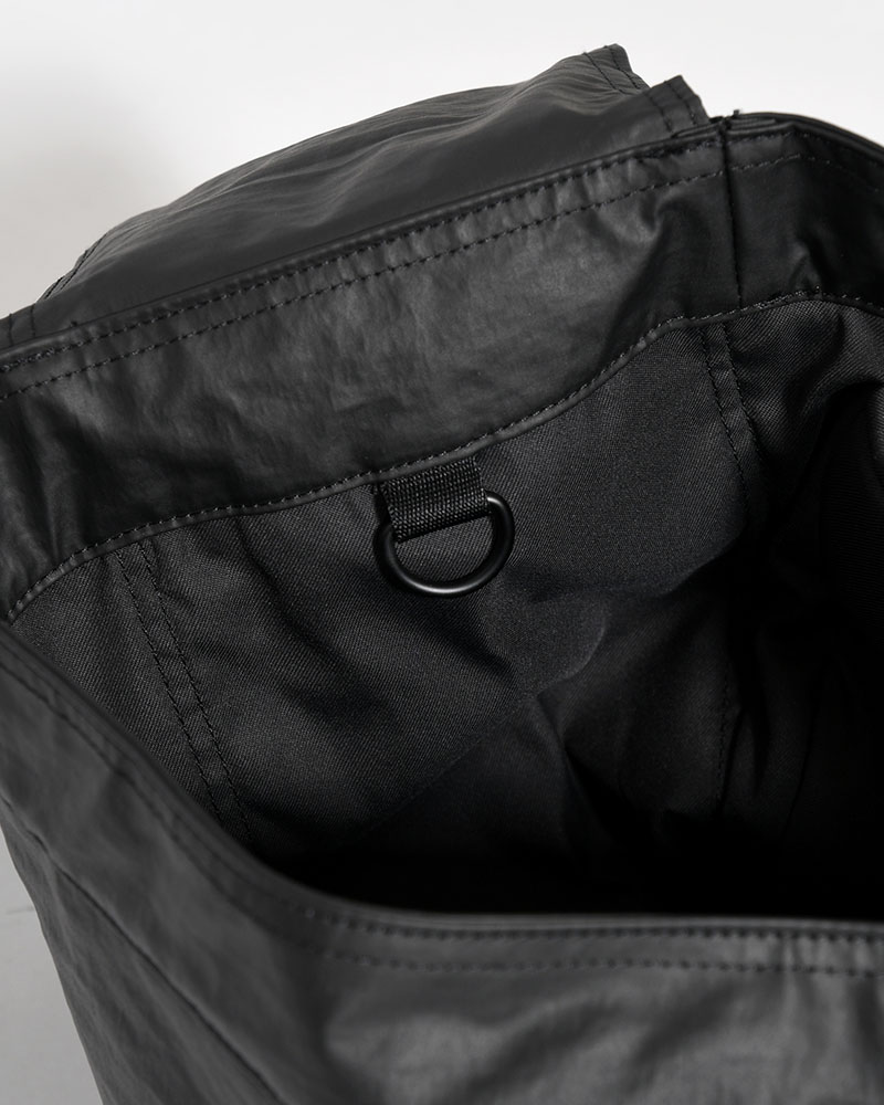 Y-3 NEWSPAPER BAG L -BLACK-