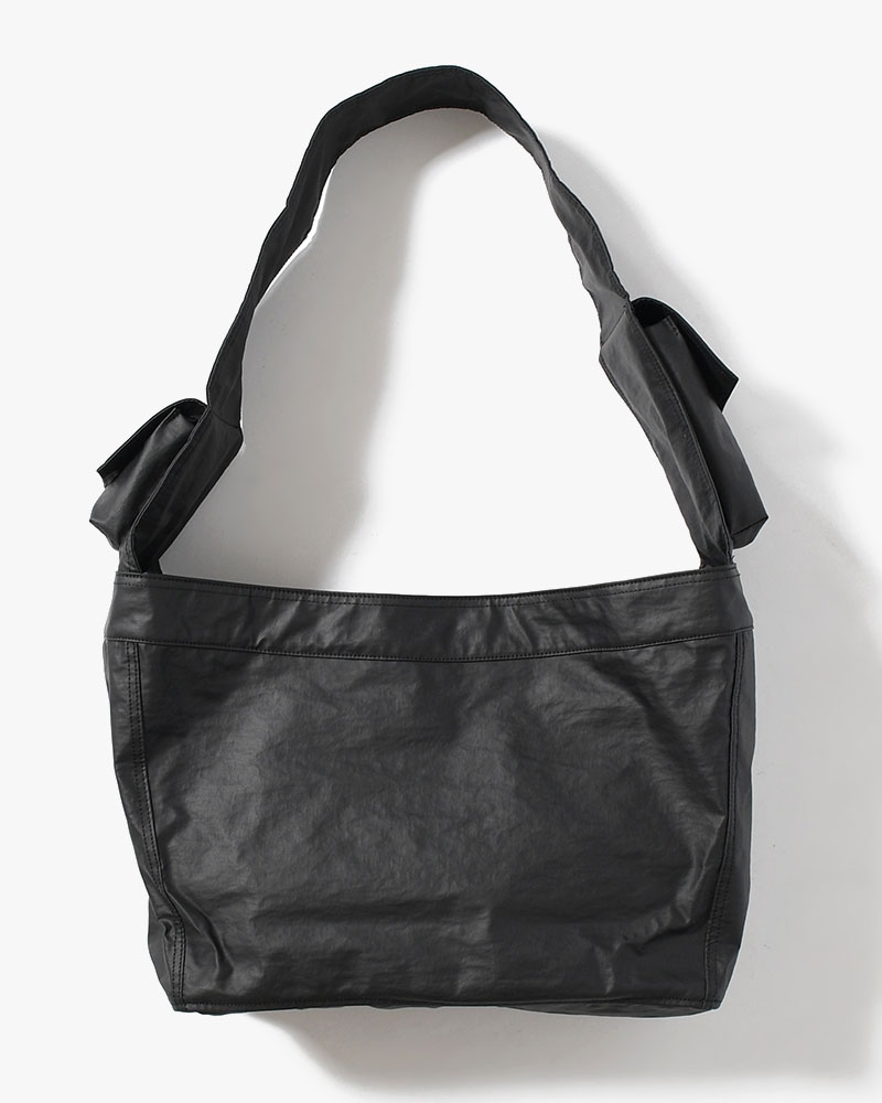 Y-3 NEWSPAPER BAG L -BLACK-
