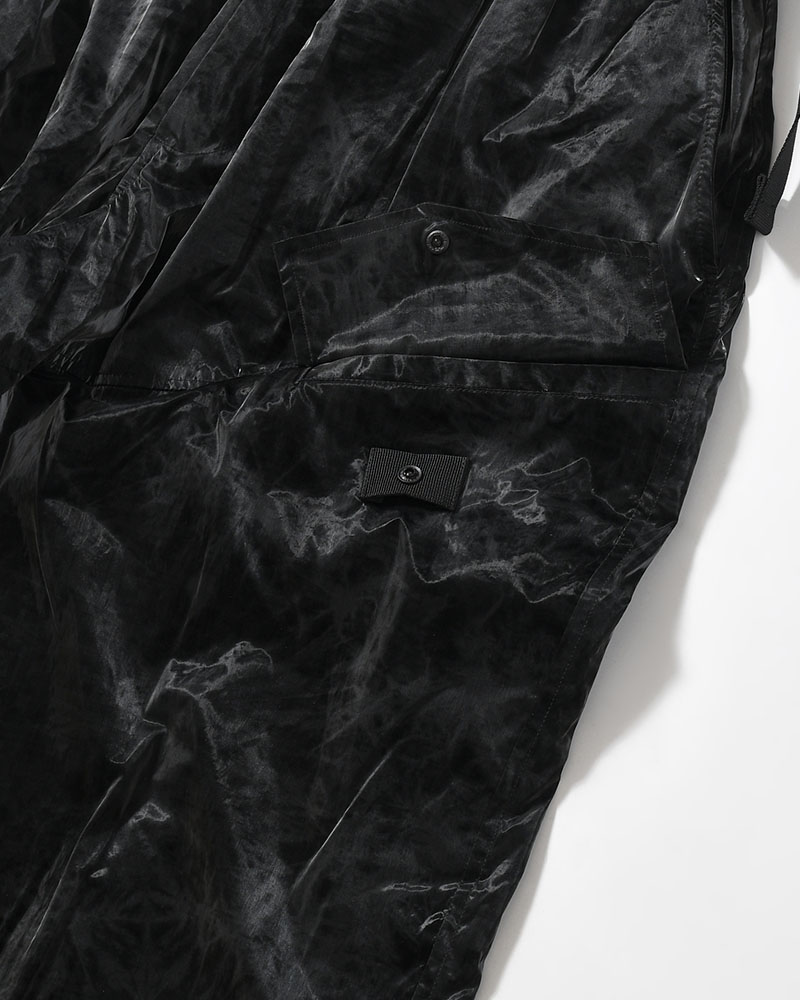 MARBLE NYLON TAPERED PANTS -BLACK-