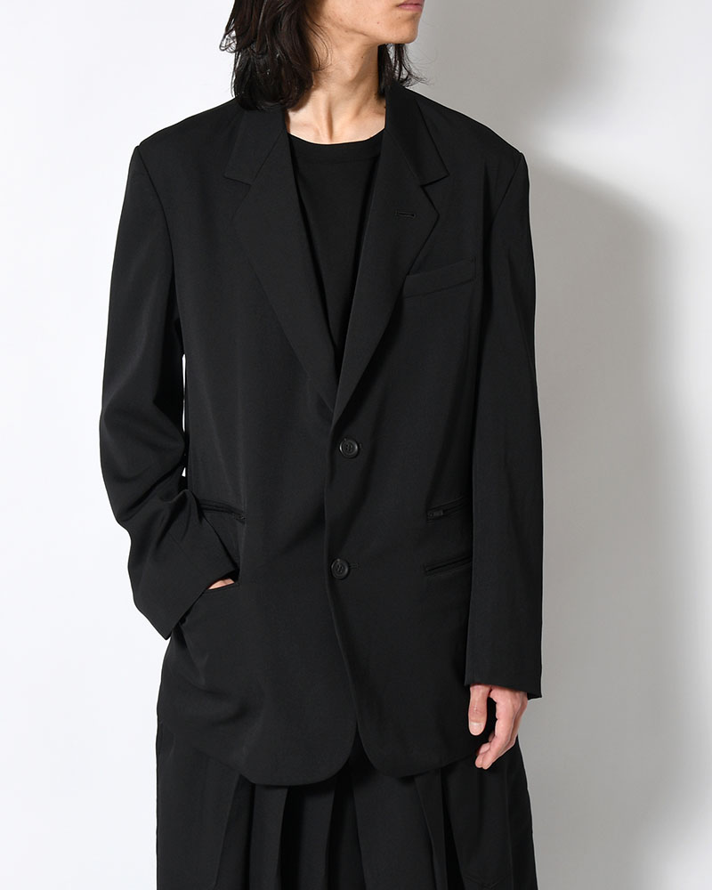 WOOL GABARDINE LEFT AND RIGHT CHANGE POCKET JACKET -BLACK-