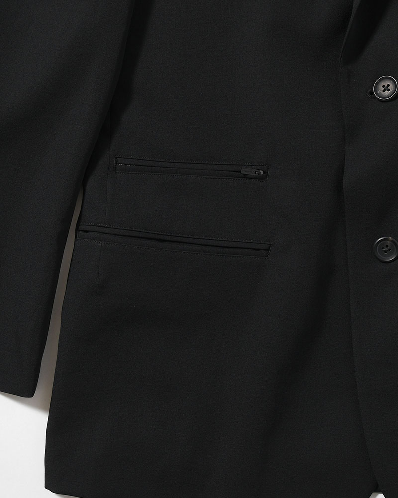 WOOL GABARDINE LEFT AND RIGHT CHANGE POCKET JACKET -BLACK-