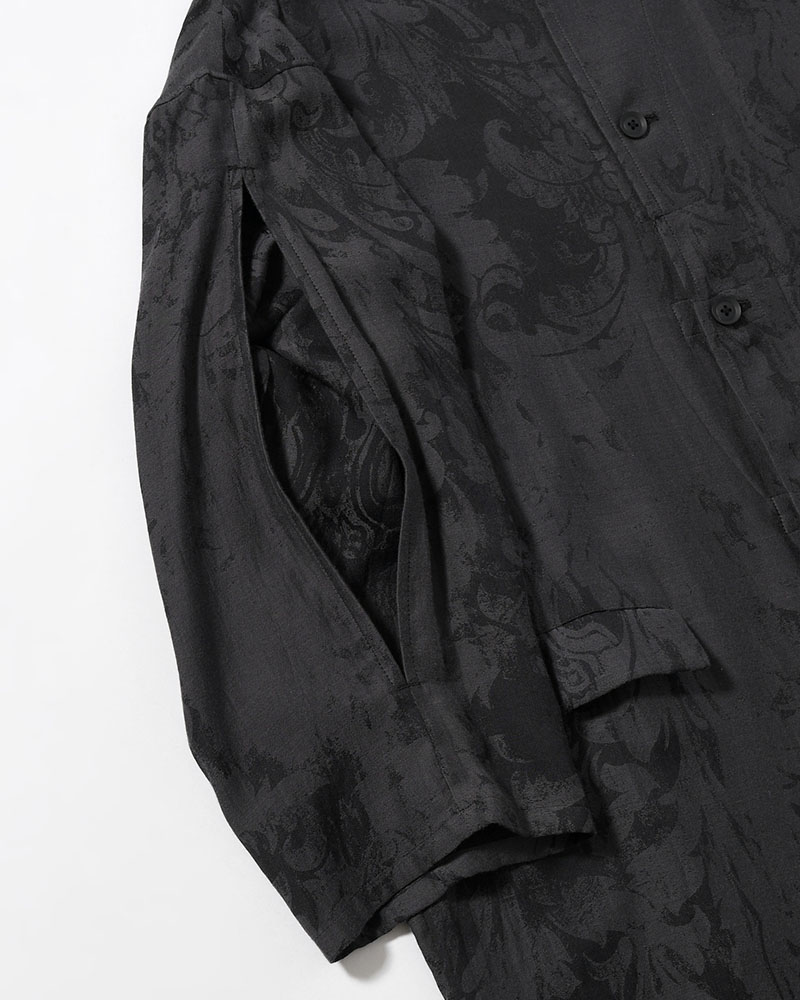 JACQUARD PATTERN MESSAGE PRINTED STAND JACKET -BLACK-