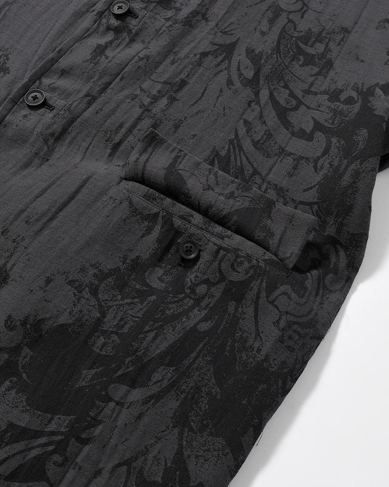 JACQUARD PATTERN MESSAGE PRINTED STAND JACKET -BLACK-