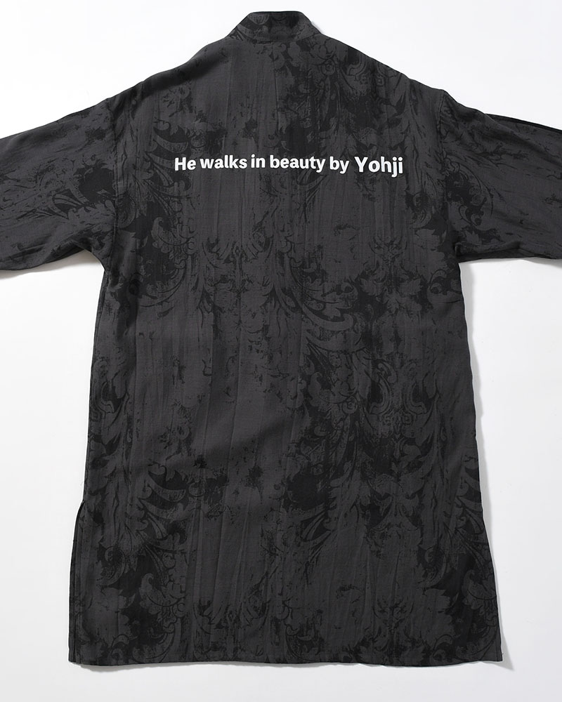 JACQUARD PATTERN MESSAGE PRINTED STAND JACKET -BLACK-