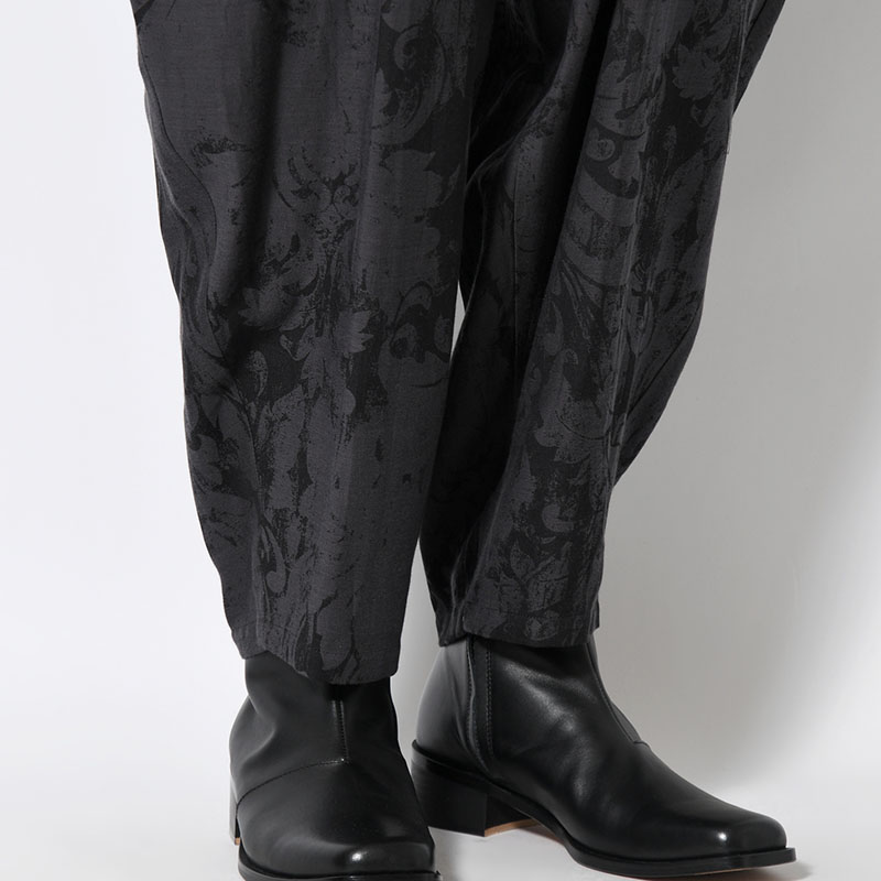 JACQUARD PATTERN DRAPE PANTS -BLACK-