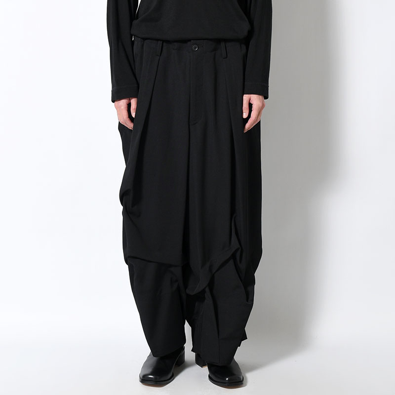 WOOL GABARDINE THICK TUCKS PANTS -BLACK-