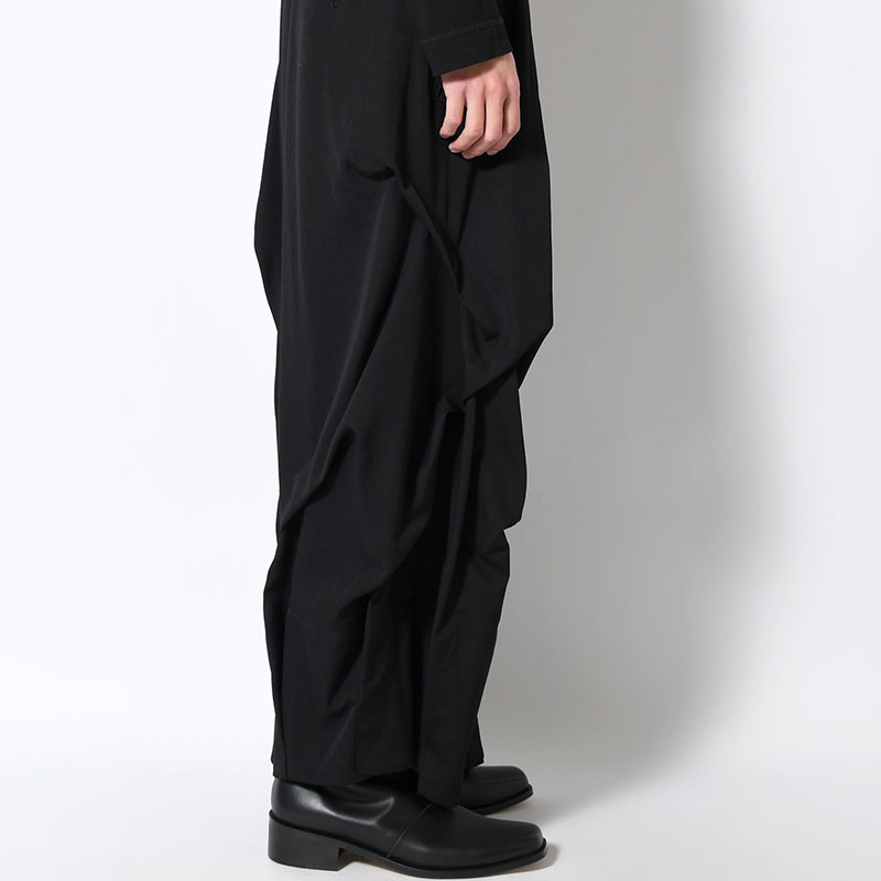 WOOL GABARDINE THICK TUCKS PANTS -BLACK-