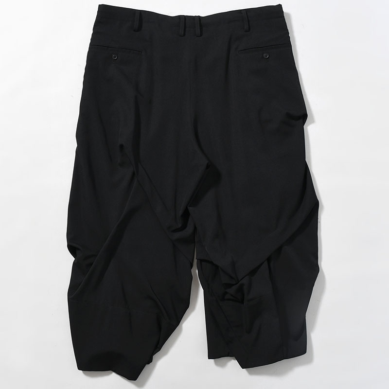 WOOL GABARDINE THICK TUCKS PANTS -BLACK-