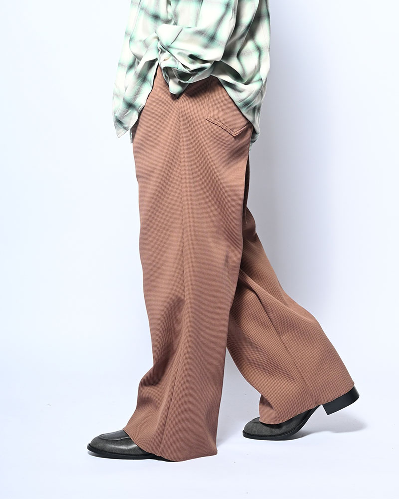 WFFLE TUCK PANTS -MOCHA-