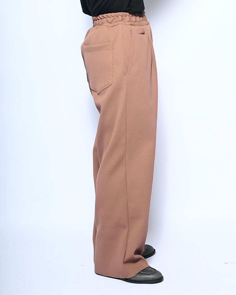 WFFLE TUCK PANTS -MOCHA-